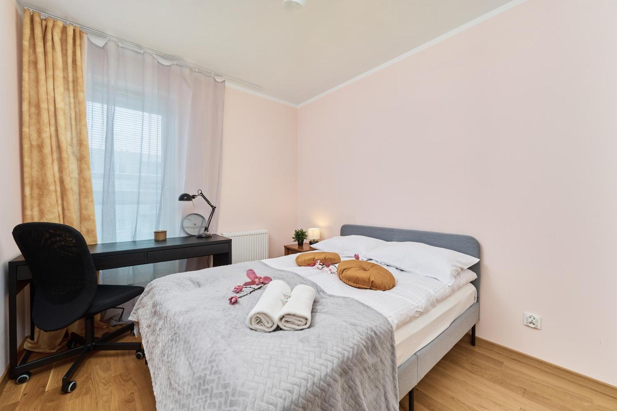 Rose By Renters * Breslau