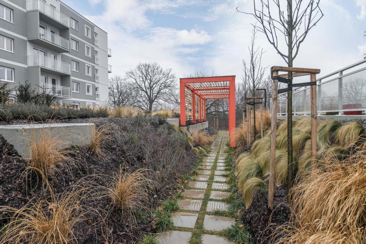 Rose By Renters Apartment